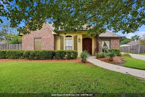 37321 Mill Park Ave, Gonzales, LA, 70737-6277 | Card Image