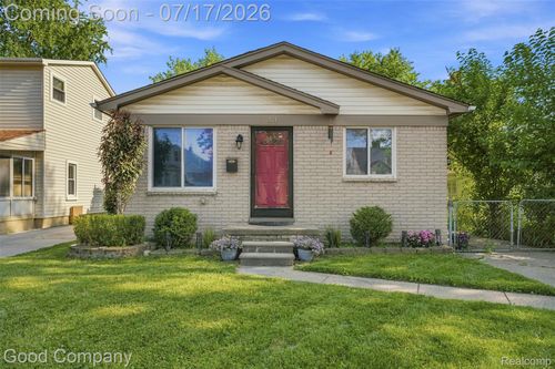 321 Manatee Ave, Hazel Park, MI, 48030-1335 | Card Image
