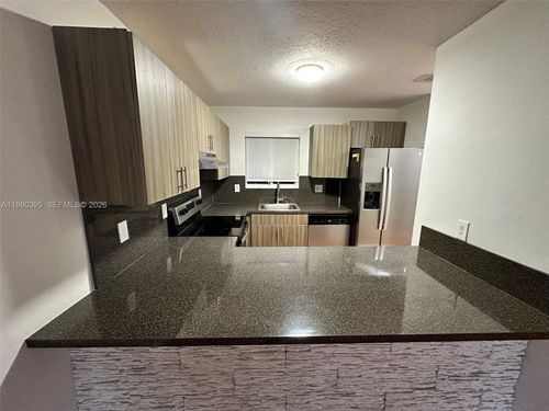 237-6235 Kendale Lakes Cir, Miami, FL, 33183-1956 | Card Image