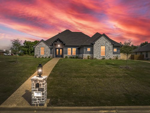 252 Fox Run Ln, Robinson, TX, 76706-6127 | Card Image