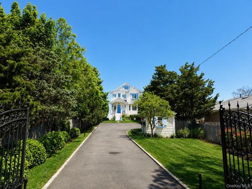 136 Asharoken Avenue, Huntington, NY, 11768 | Card Image
