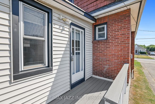 110 Gibbons St, House other with 3 bedrooms, 2 bathrooms and 3 parking in Oshawa ON | Image 36