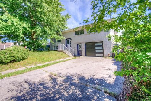 279 Dixon St, Kitchener, ON, N2G3G1 | Card Image