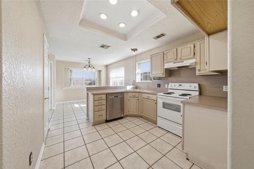 1822 28th Ave N, Texas City, TX, 77590-4134 | Card Image