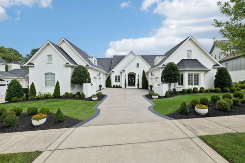 8259 Heirloom Blvd, College Grove, TN, 37046-1466 | Card Image