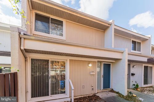 2442 Southgate Sq, RESTON, VA, 20191-1239 | Card Image