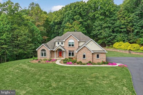 70 Joy Dr, BIRDSBORO, PA, 19508-8055 | Card Image