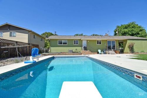 3323 8th St E, Lewiston, ID, 83501-4921 | Card Image