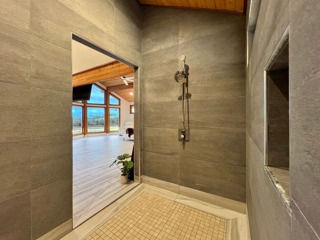 2nd walk-in shower in primary bathroom | Image 14