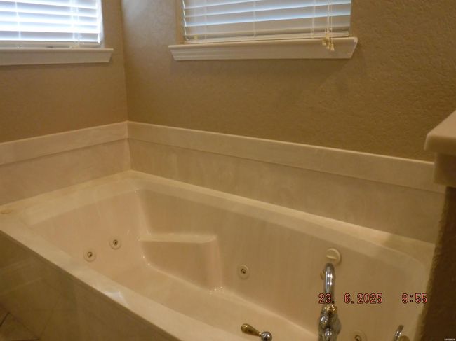 UNIT-24B - 620 Grand Point Dr, Condo with 3 bedrooms, 3 bathrooms and null parking in Hot Springs AR | Image 23