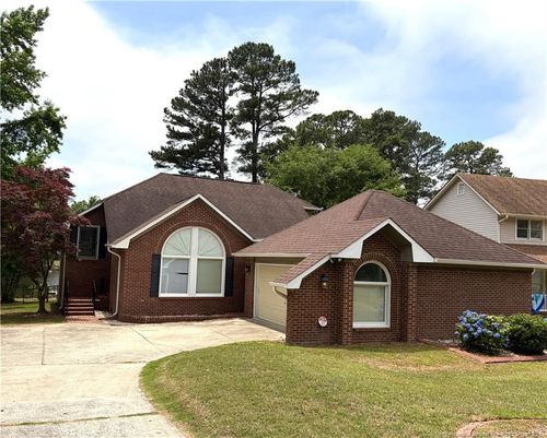 621 Georgetown Cir, Fayetteville, NC, 28314-1732 | Card Image