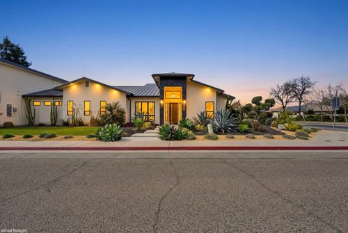 2191 N Linwood St, Visalia, CA, 93291-8603 | Card Image