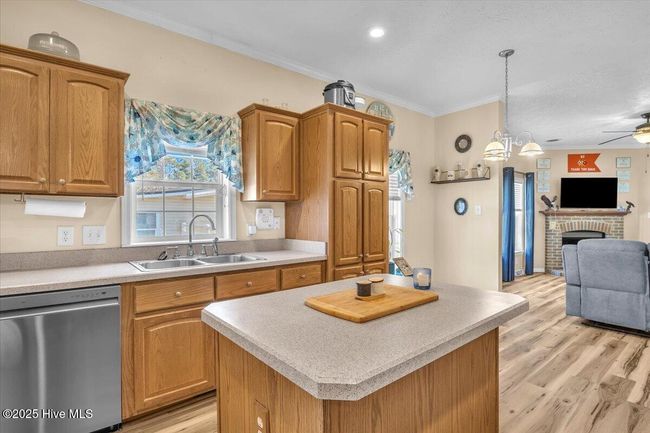 KITCHEN | Image 5