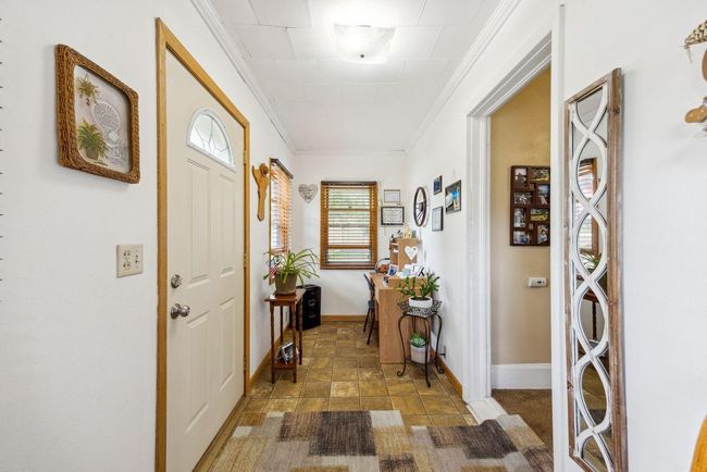 Front Entry/Porch | Image 4