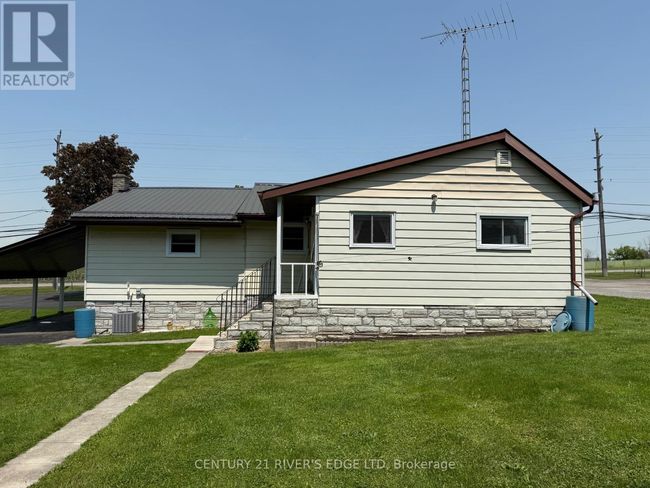 4022 County Rd, House other with 4 bedrooms, 1 bathrooms and 4 parking in Gananoque ON | Image 6