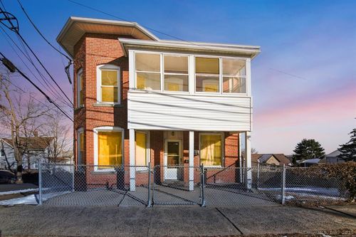 527 Burritt St, New Britain, CT, 06053-3616 | Card Image