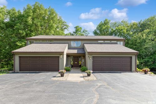 apt-2d-2200 36th St, Rock Island, IL, 61201-5052 | Card Image