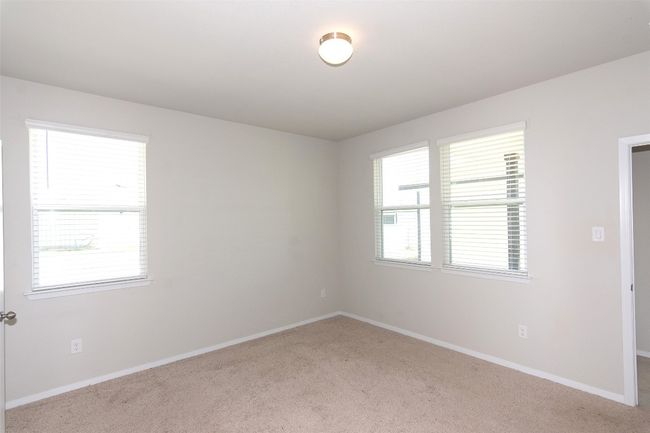 350 Fabion St, House other with 4 bedrooms, 2 bathrooms and 4 parking in Kyle TX | Image 9