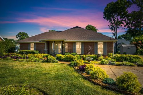 573 Highpoint Dr, Smyrna, TN, 37167-5235 | Card Image