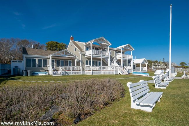 UNIT-1 - 47 E Chop Dr, Condo with 1 bedrooms, 1 bathrooms and null parking in Oak Bluffs MA | Image 15