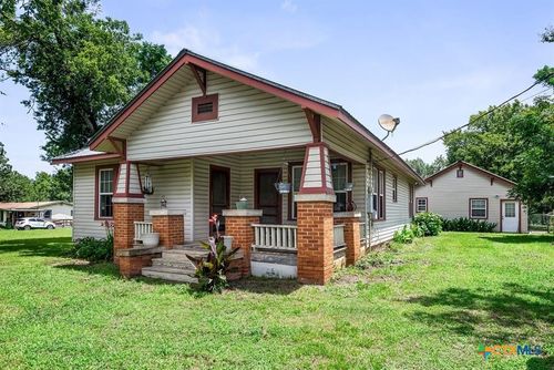 186 El Paso St, Mc Dade, TX, 78650-5157 | Card Image