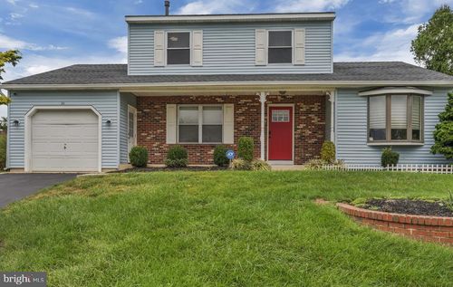 33 Berwick Ln, SICKLERVILLE, NJ, 08081-3027 | Card Image
