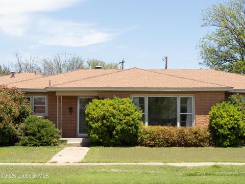824 W Tennessee St, Floydada, TX, 79235-3119 | Card Image