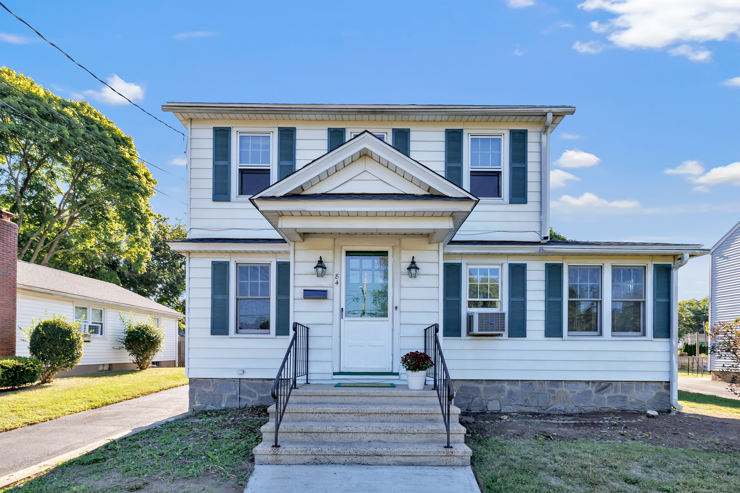 Elliott St, Stratford, CT 06614