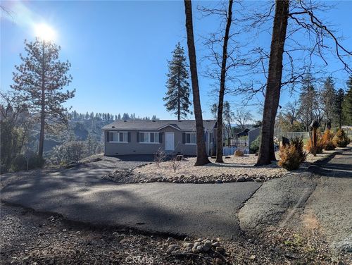 1658 Jaramillo Ln, Paradise, CA, 95969-6512 | Card Image