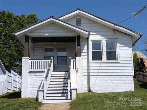 28 Woodrow Ave, Asheville, NC, 28801-1700 | Card Image