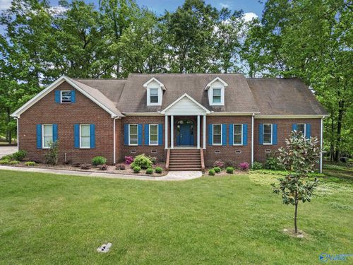 1504 Magnolia Dr Nw, Hartselle, AL, 35640-7768 | Card Image