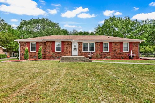 365 Sandlewood Dr, Clarksville, TN, 37040-6726 | Card Image