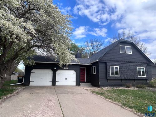 2404 S Holt Ave Avenue, Sioux Falls, SD, 57103 | Card Image