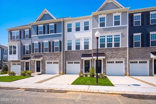 5 Pelhan Ln, Bayville, NJ, 08721-3592 | Card Image