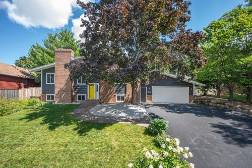 7892 Kingsview Lane N, Maple Grove, MN, 55311 | Card Image