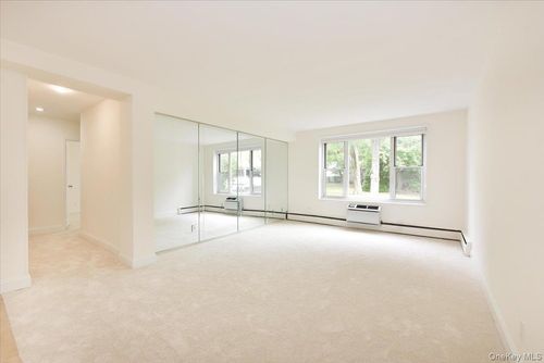 apt-2l-195 S Middle Neck Rd, Great Neck, NY, 11021-4621 | Card Image