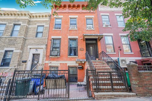 517 40th St, Brooklyn, NY, 11232-3003 | Card Image
