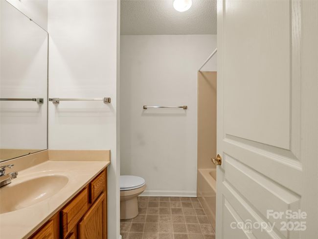 2403 Deermouse Way, Condo with 2 bedrooms, 2 bathrooms and null parking in Hendersonville NC | Image 27