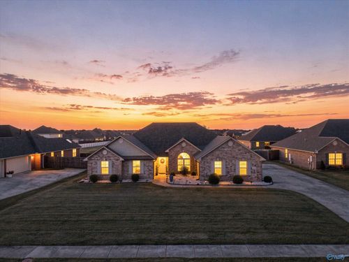 13400 Summerfield Dr, Athens, AL, 35613-8362 | Card Image
