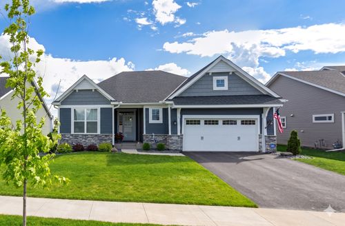 2040 Diamond Ln, Lino Lakes, MN, 55038-4702 | Card Image