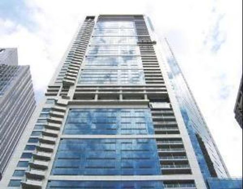 p4-38-340 E Randolph St, Chicago, IL, 60601-7418 | Card Image