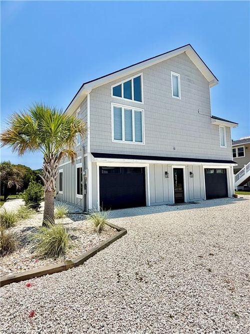 1407 Inlet St, Sunset Beach, NC, 28468-4135 | Card Image