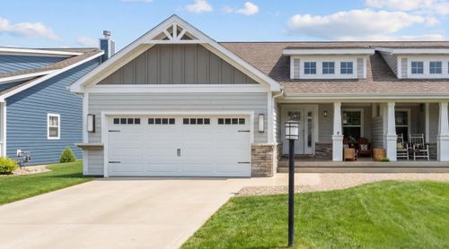 10870 Scarlett Oak Dr, Saint John, IN, 46373-8681 | Card Image