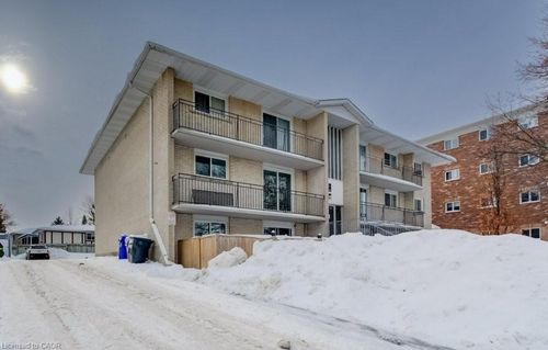 11-317 Erb Street W, Waterloo, ON, N2L1W4 | Card Image