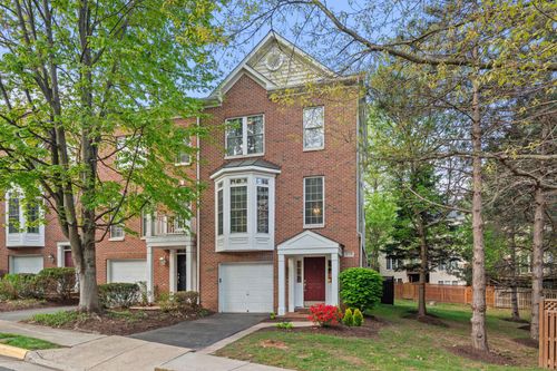 4176 Lower Park Dr, FAIRFAX, VA, 22030-8542 | Card Image