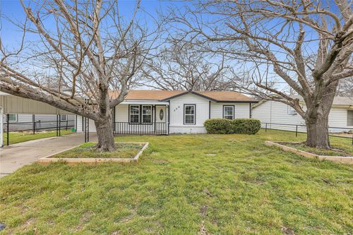 208 Kay Ln, Saginaw, TX, 76179-1362 | Card Image