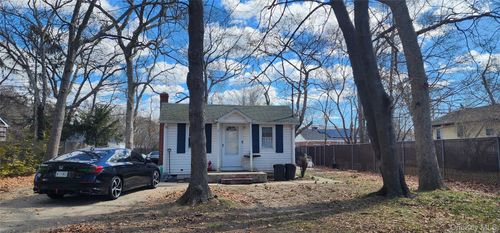 45 Hackensack Rd, Mastic Beach, NY, 11951-4314 | Card Image