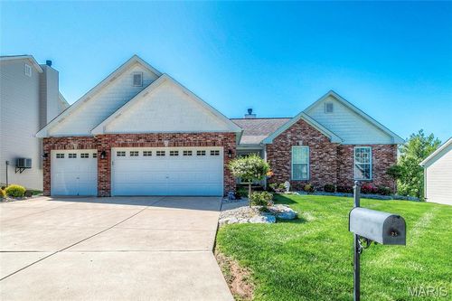 25 Aspen Ridge Ct, Saint Peters, MO, 63376-1676 | Card Image