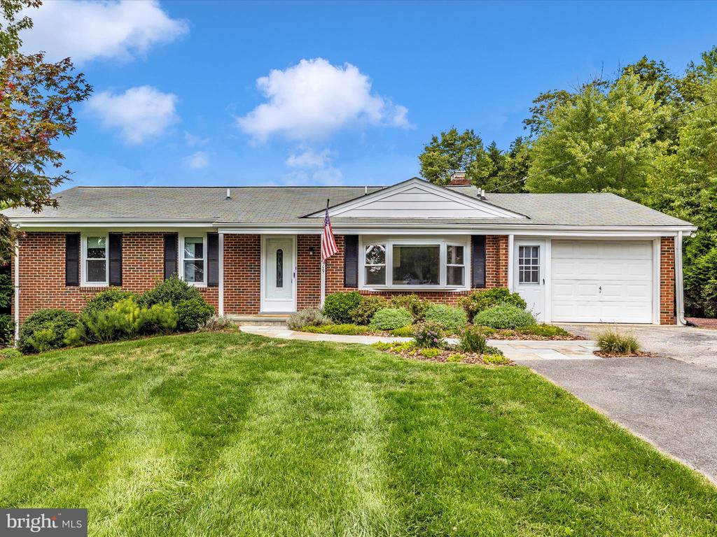 Bethesda Church Rd, Damascus, MD 20872