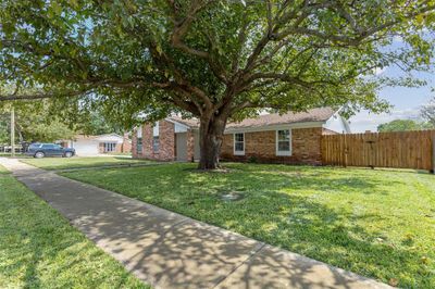 601 Mustang Drive, House other with 3 bedrooms, 2 bathrooms and null parking in Saginaw TX | Image 2